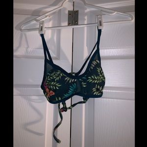 Xhilaration swimsuit top